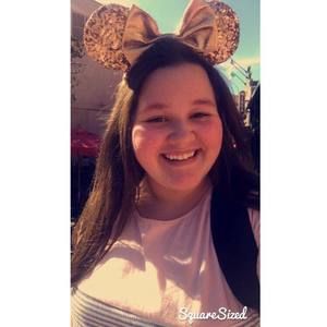 Meet your Posher, Christina